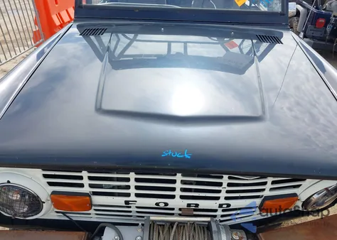 1977 Ford Bronco из США, поврежденный, VIN U15GL091251